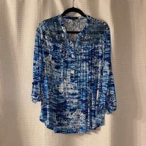Ava & Grace Blue and White Patterned Blouse